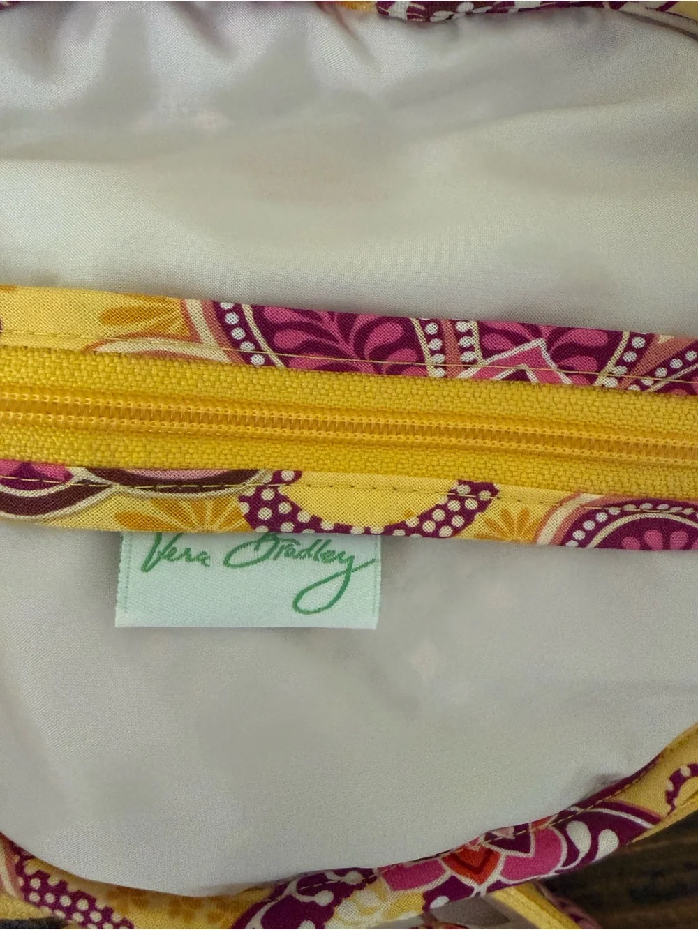 Vera Bradley Quilted Round Travel Cosmetic | Bali Gold | Retired